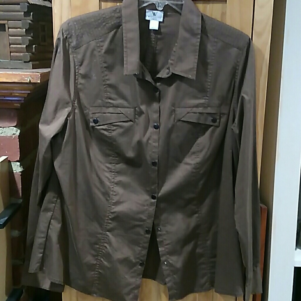 Misses sz Xl snap down shirt